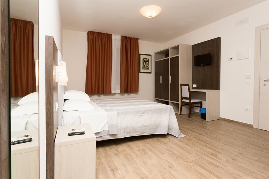ليدو ديلي ايستينسي B&B Foscolo المظهر الخارجي الصورة